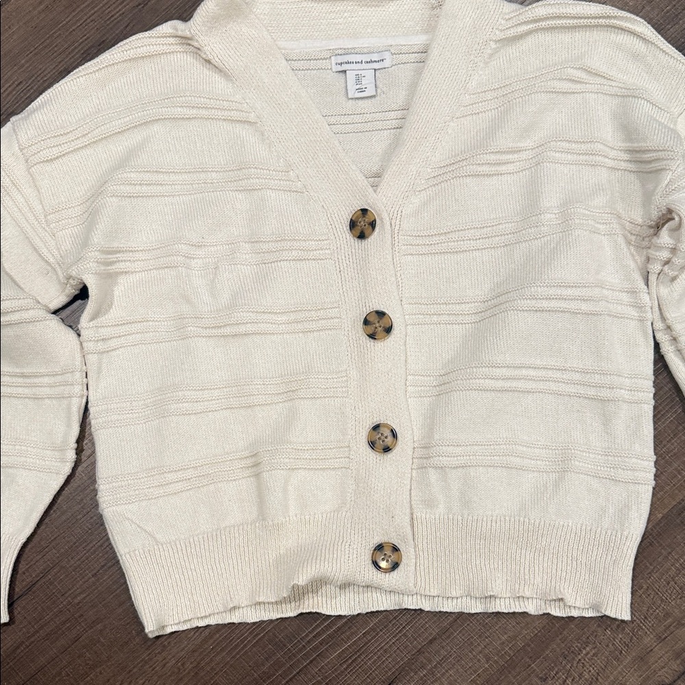 cupcakes & cashmere Cream Button-Up Cardigan - Picture 5 of 11